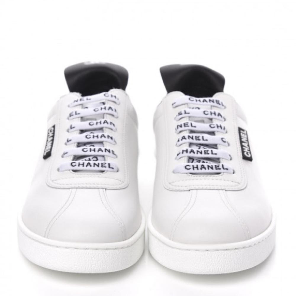 CHANEL White Calfskin CC Womens Sneakers Size 42 - Picture 2 of 7
